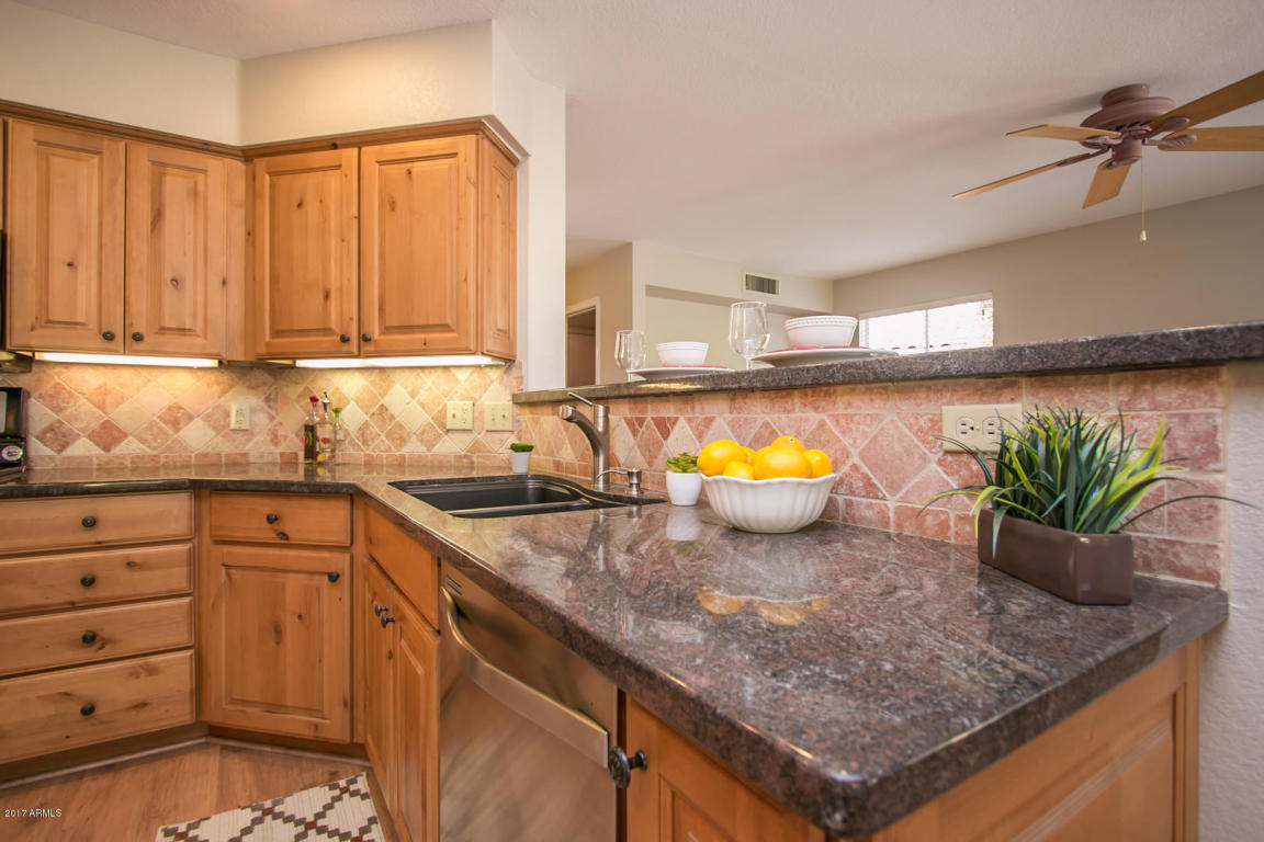 901 S Scallop Dr, Gilbert, AZ 85233 photo 11