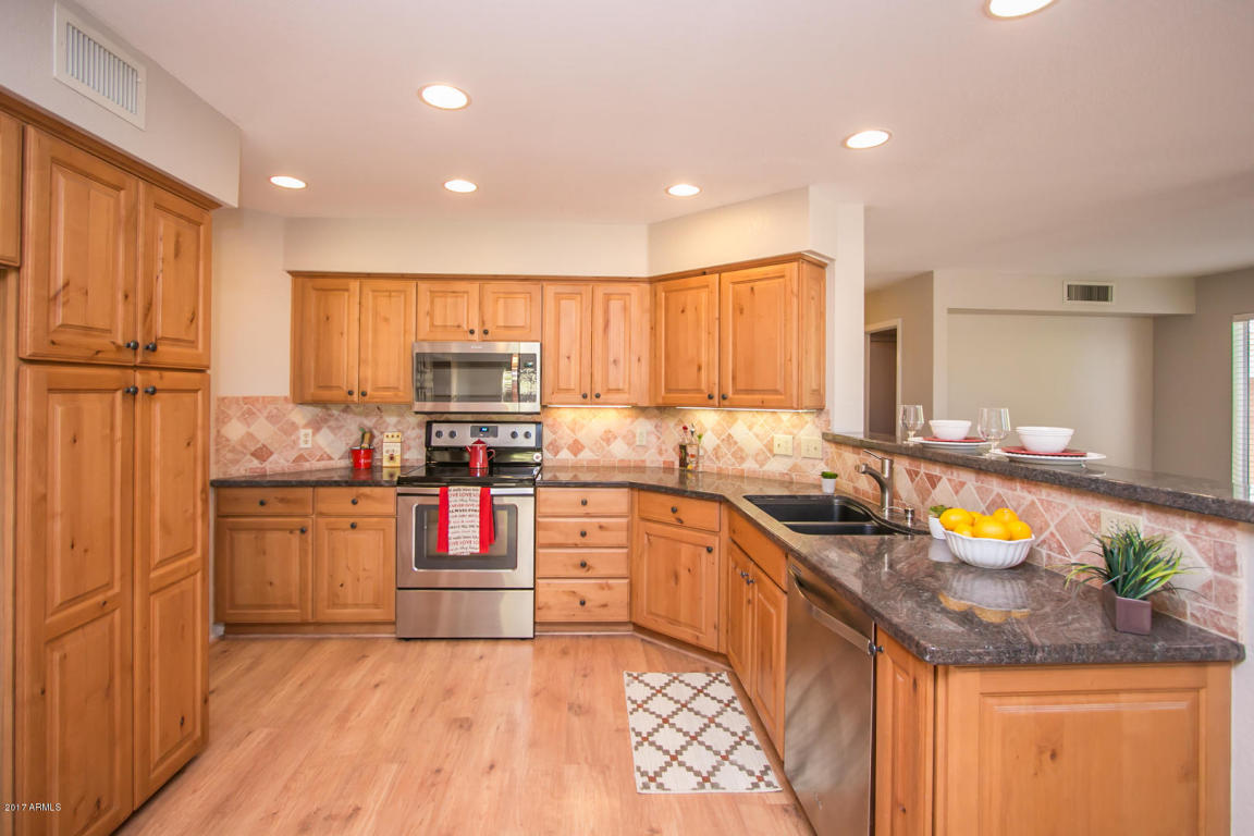 901 S Scallop Dr, Gilbert, AZ 85233 photo 10