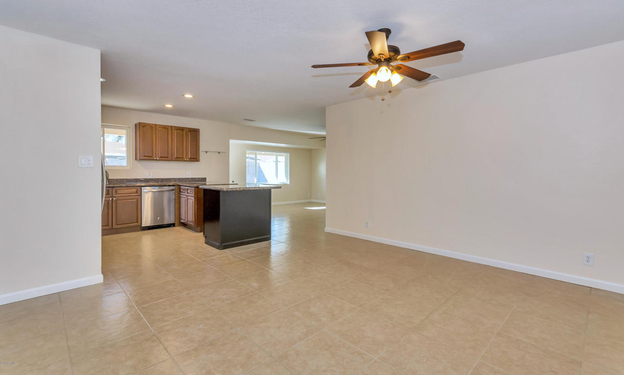 2247 E Blanche Dr, Phoenix, AZ 85022 photo 4