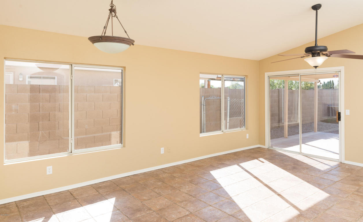 1272 S Cholla St, Gilbert, AZ 85233 photo 4
