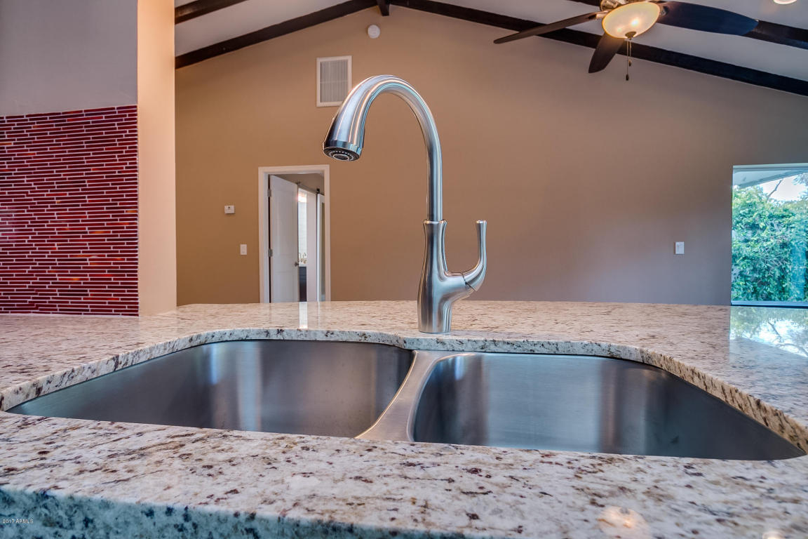 1326 E Stella Ln, Phoenix, AZ 85014 photo 14