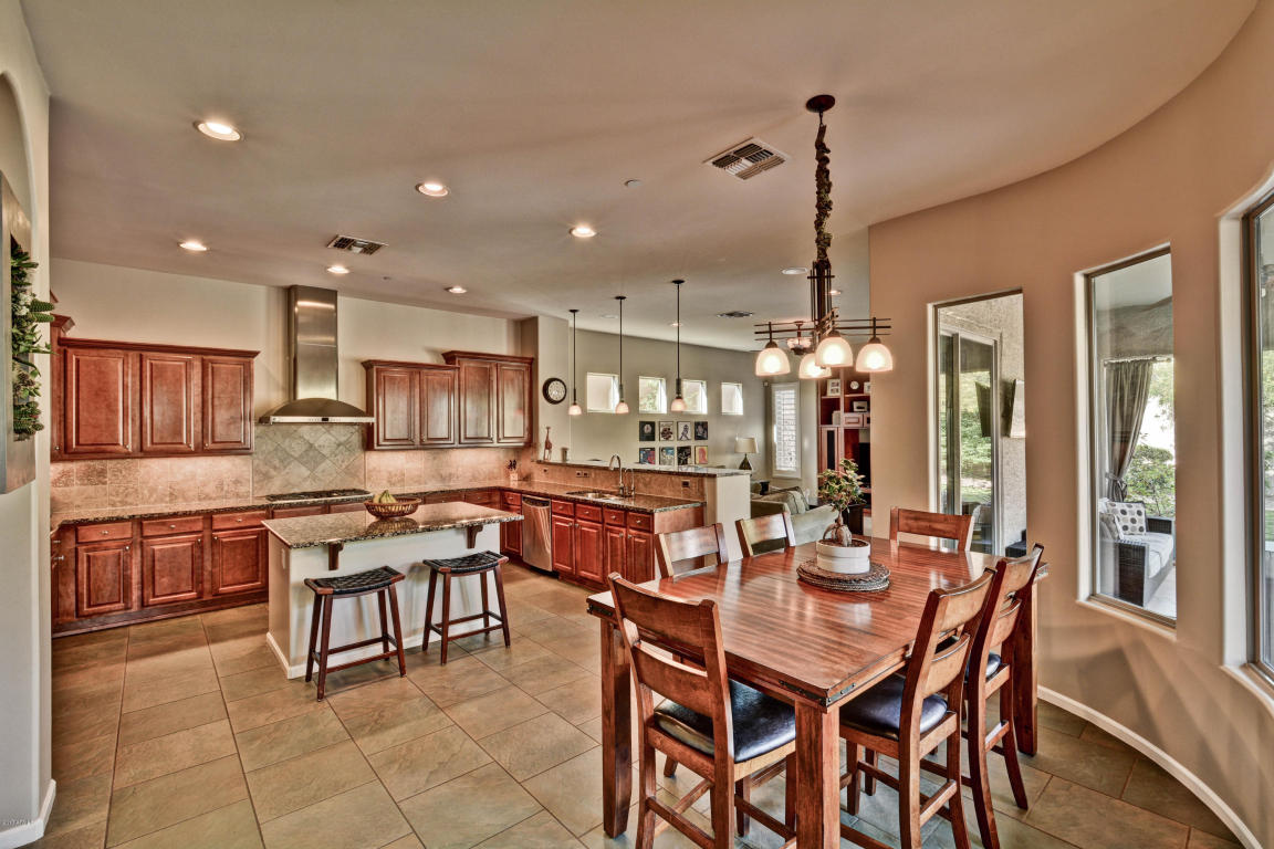 3802 E Patrick Ln, Phoenix, AZ 85050 photo 12