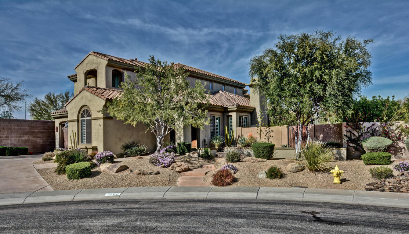 3802 E Patrick Ln, Phoenix, AZ 85050 photo 2