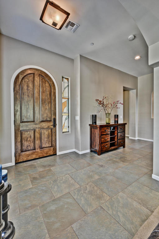 3802 E Patrick Ln, Phoenix, AZ 85050 photo 4