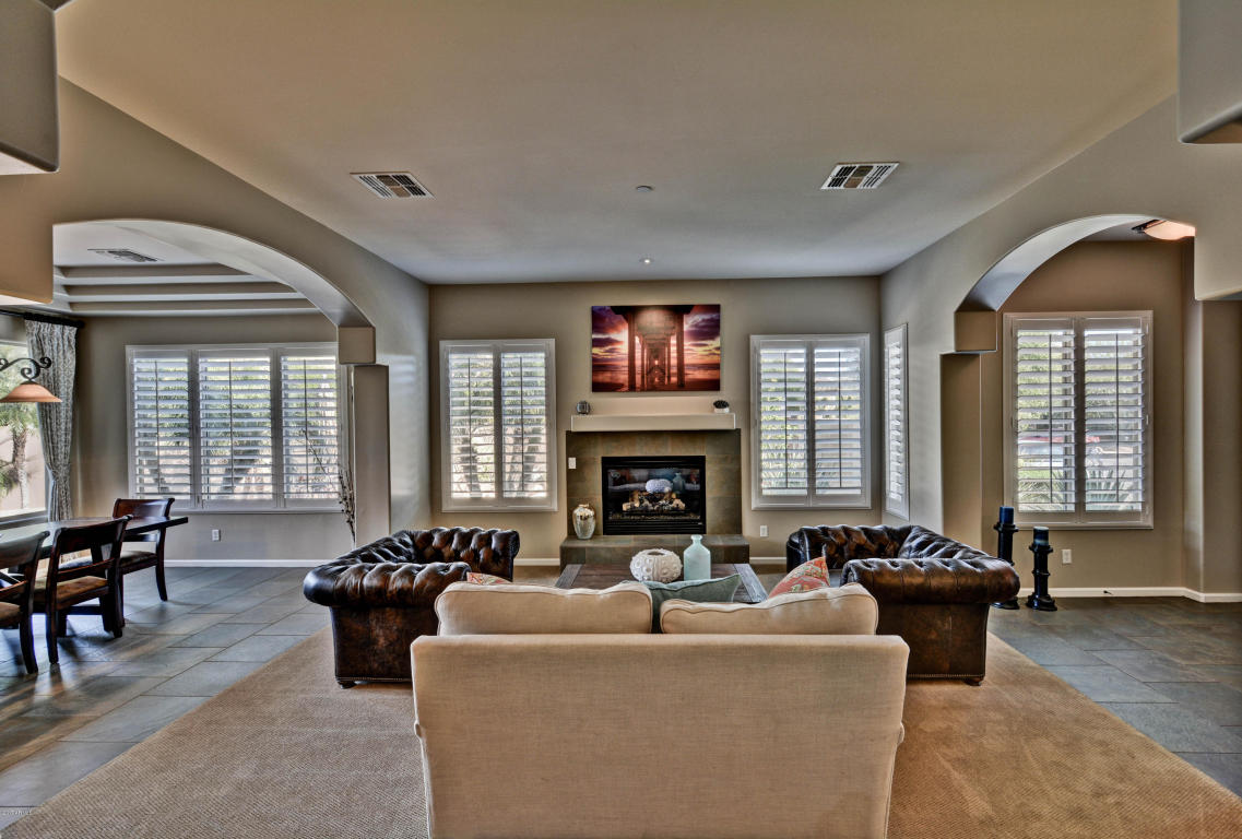 3802 E Patrick Ln, Phoenix, AZ 85050 photo 7