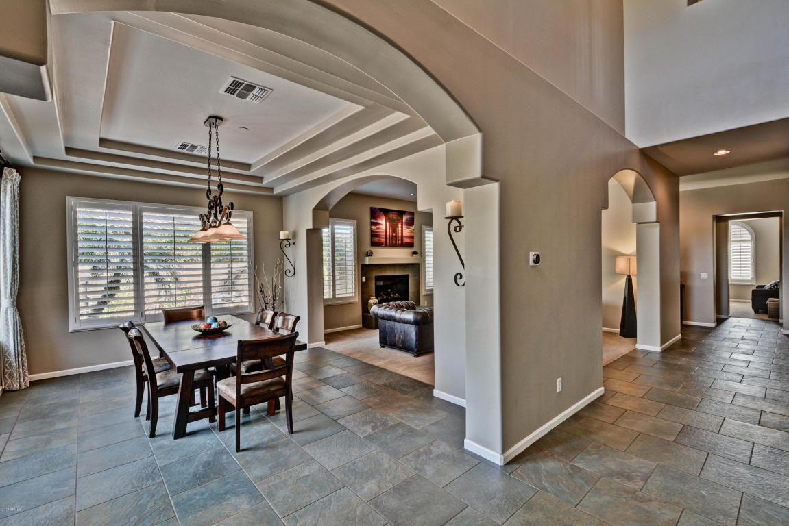 3802 E Patrick Ln, Phoenix, AZ 85050 photo 9