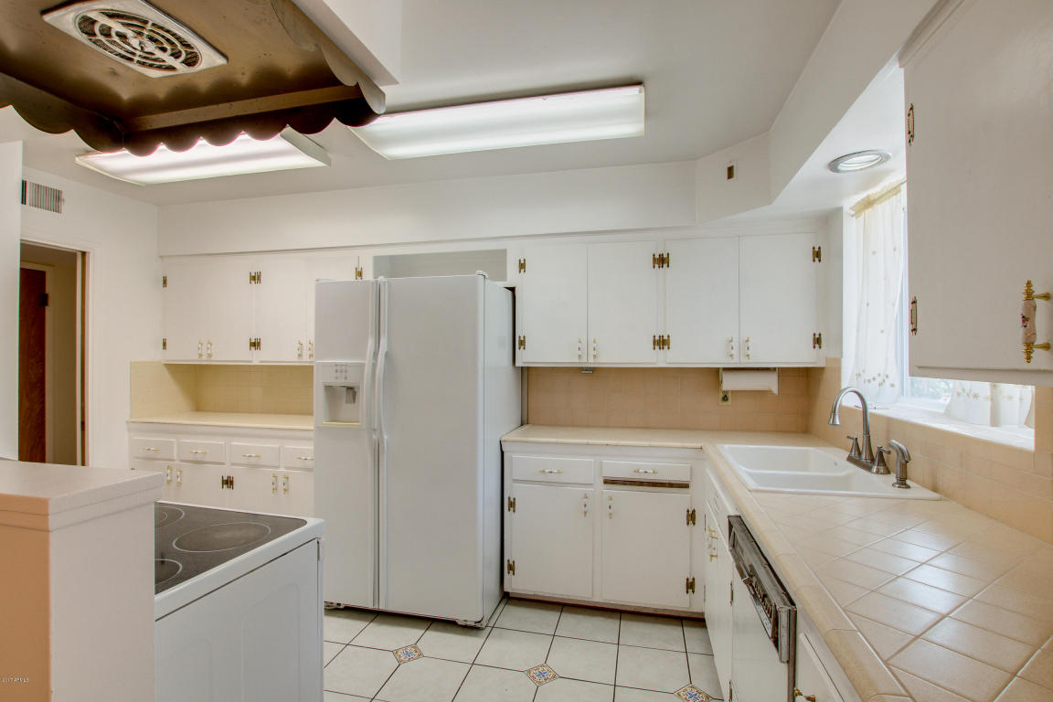 1502 E Tuckey Ln, Phoenix, AZ 85014 photo 18