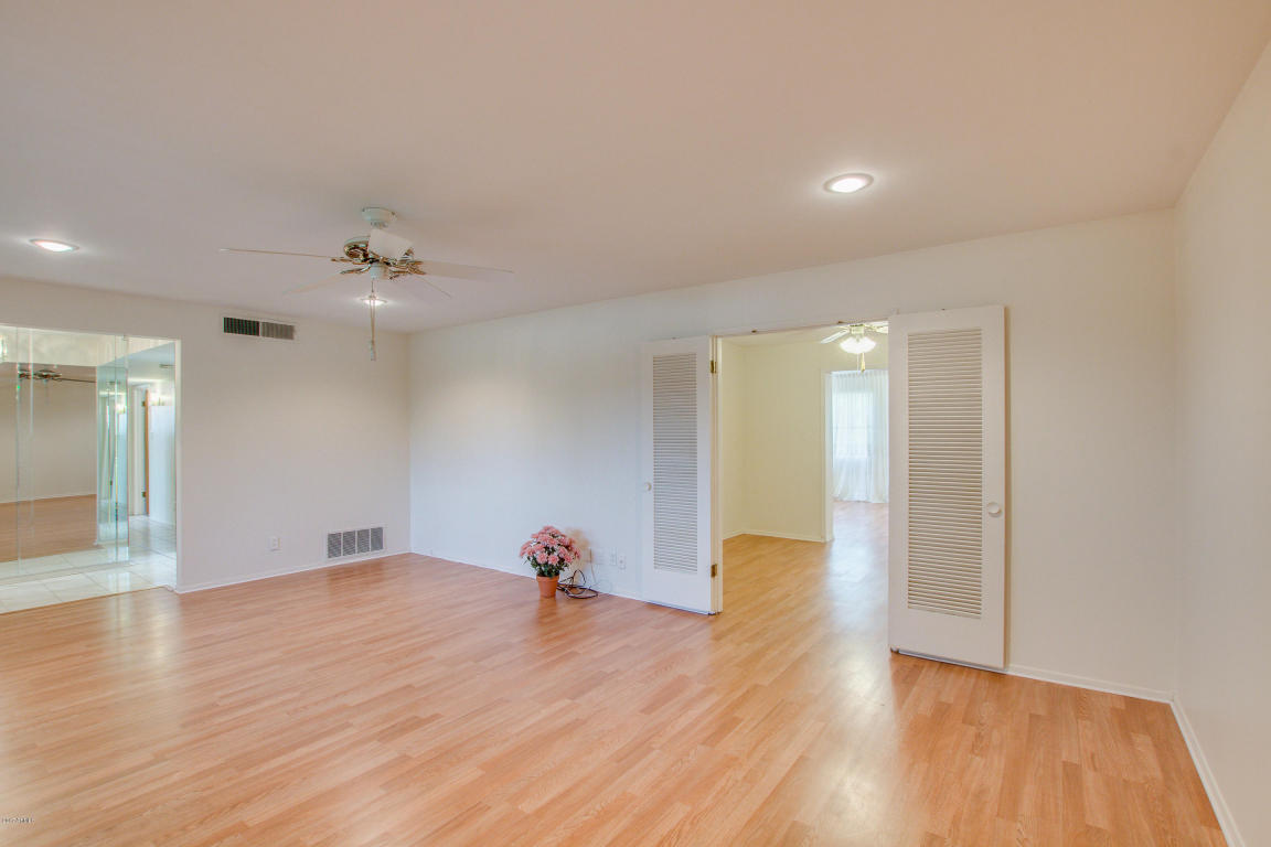 1502 E Tuckey Ln, Phoenix, AZ 85014 photo 10