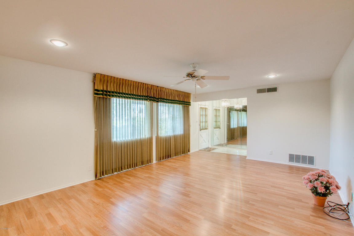 1502 E Tuckey Ln, Phoenix, AZ 85014 photo 13
