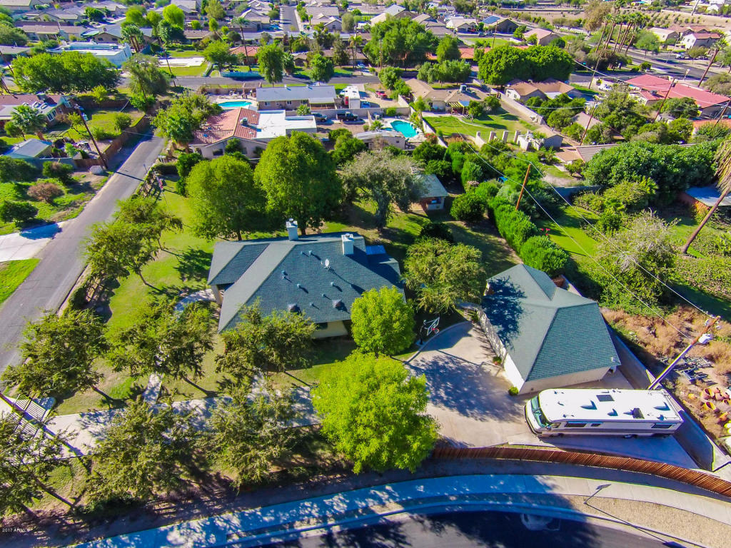 1420 E Branham Ln, Phoenix, AZ 85042 photo 24