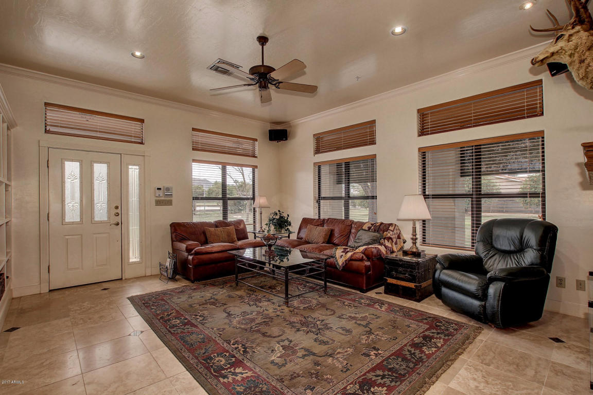 1420 E Branham Ln, Phoenix, AZ 85042 photo 8