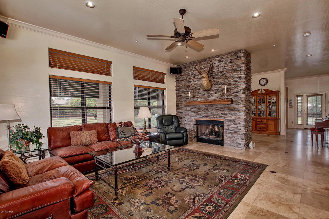 1420 E Branham Ln, Phoenix, AZ 85042 photo 7