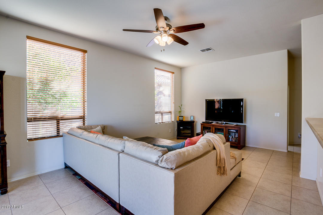 9302 E Greenway St, Mesa, AZ 85207 photo 2