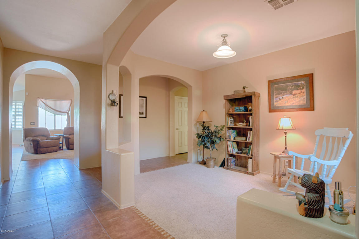 1216 E Mary Ln, Gilbert, AZ 85295 photo 3