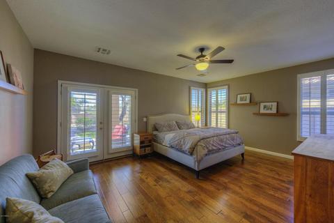 4379 E Lariat Ln, Phoenix, AZ 85050 photo 11