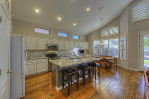 4379 E Lariat Ln, Phoenix, AZ 85050 photo 7