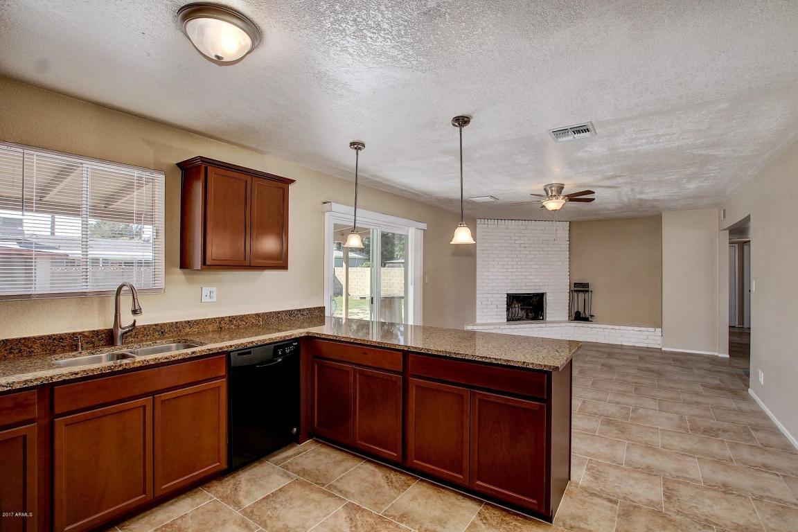 108 S Cholla St, Gilbert, AZ 85233 photo 8