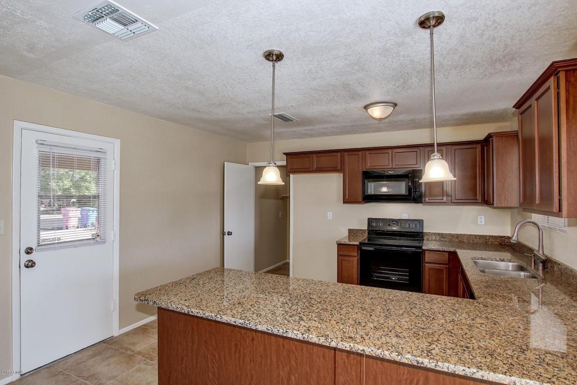 108 S Cholla St, Gilbert, AZ 85233 photo 6