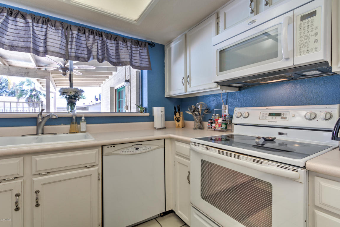4429 E Sheena Dr, Phoenix, AZ 85032 photo 8