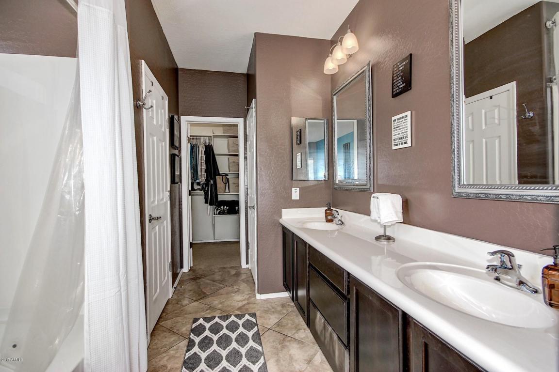 3122 E Santa Fe Ln, Gilbert, AZ 85297 photo 28