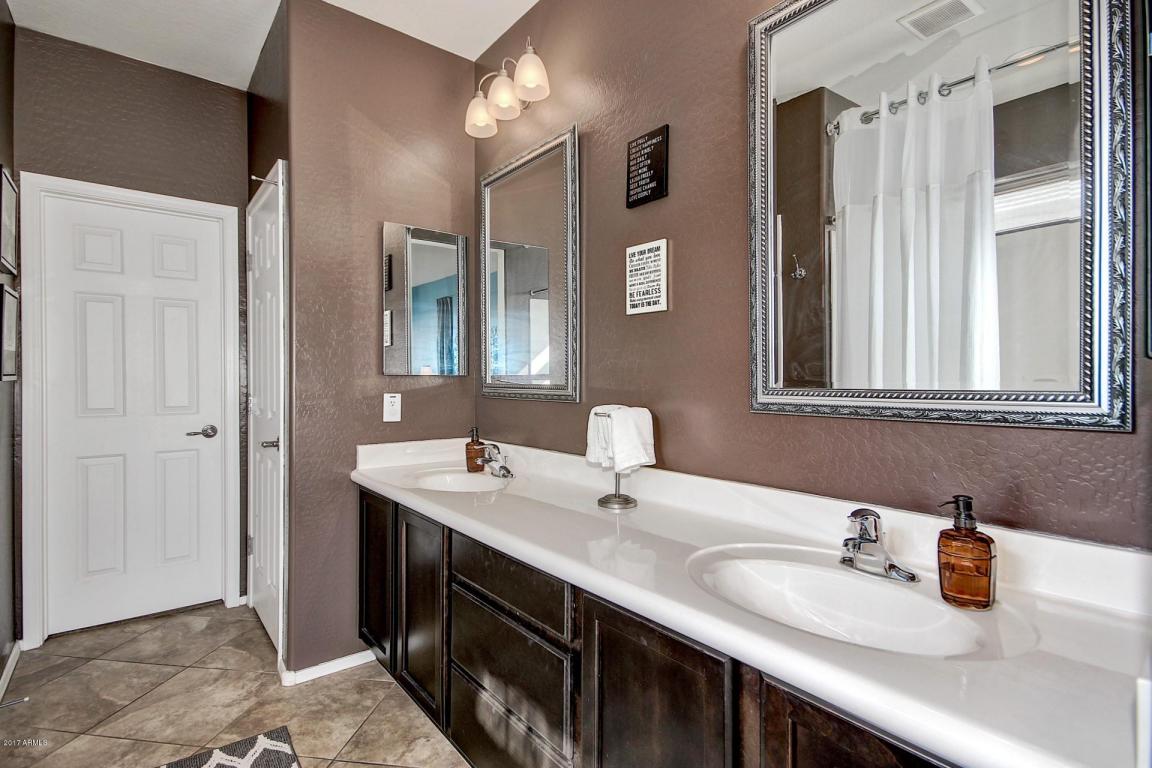 3122 E Santa Fe Ln, Gilbert, AZ 85297 photo 27