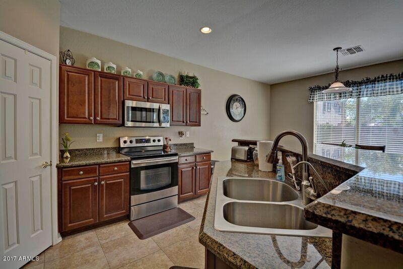 3241 E Mead Dr, Gilbert, AZ 85298 photo 9