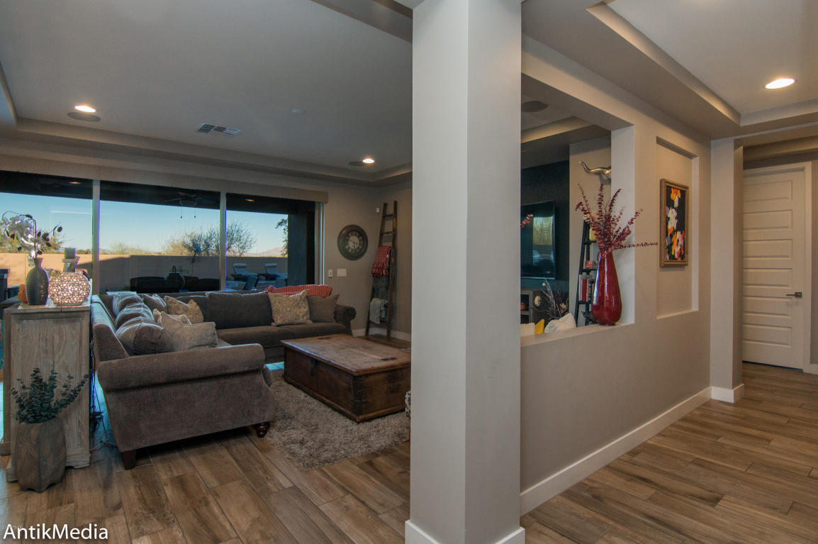 3140 E Half Hitch Pl, Phoenix, AZ 85050 photo 9