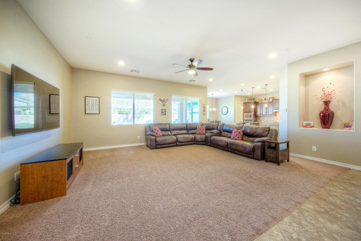 2484 E Tiffany Way, Gilbert, AZ 85298 photo 3