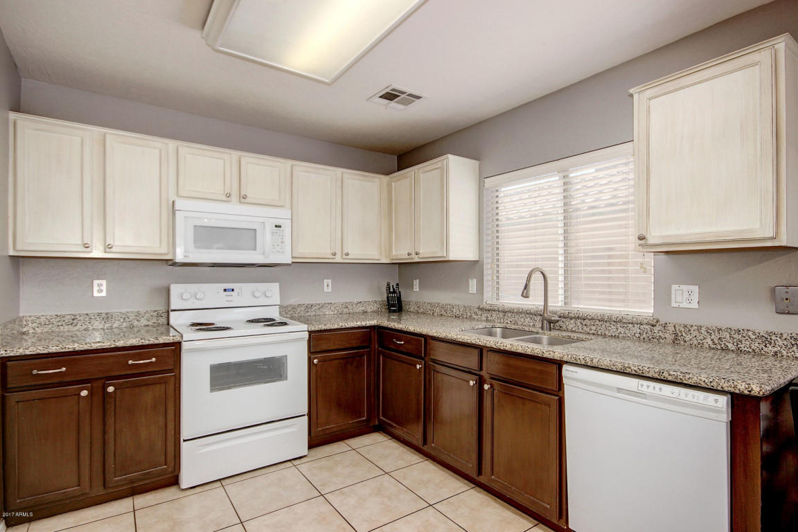 906 S Silverado St, Gilbert, AZ 85296 photo 17
