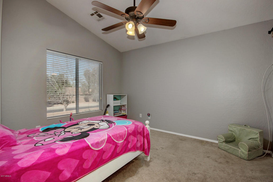 906 S Silverado St, Gilbert, AZ 85296 photo 23