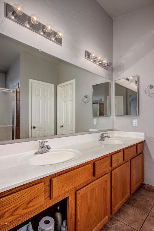 906 S Silverado St, Gilbert, AZ 85296 photo 34