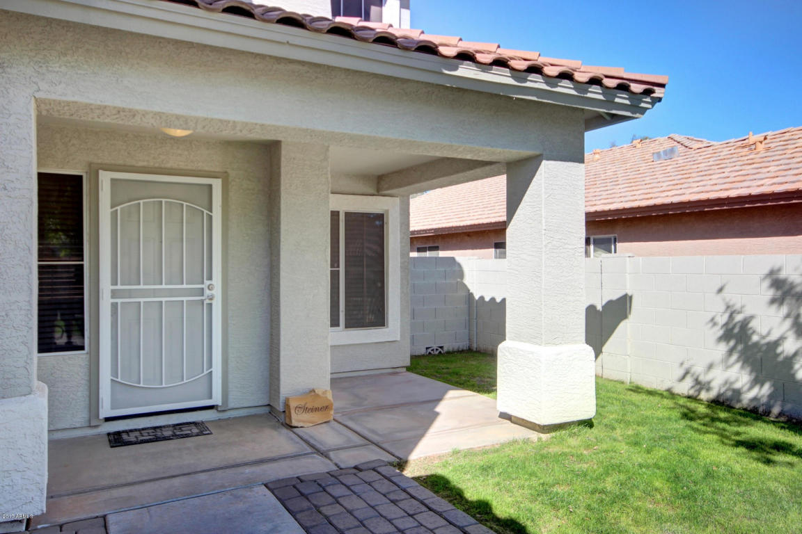 906 S Silverado St, Gilbert, AZ 85296 photo 4