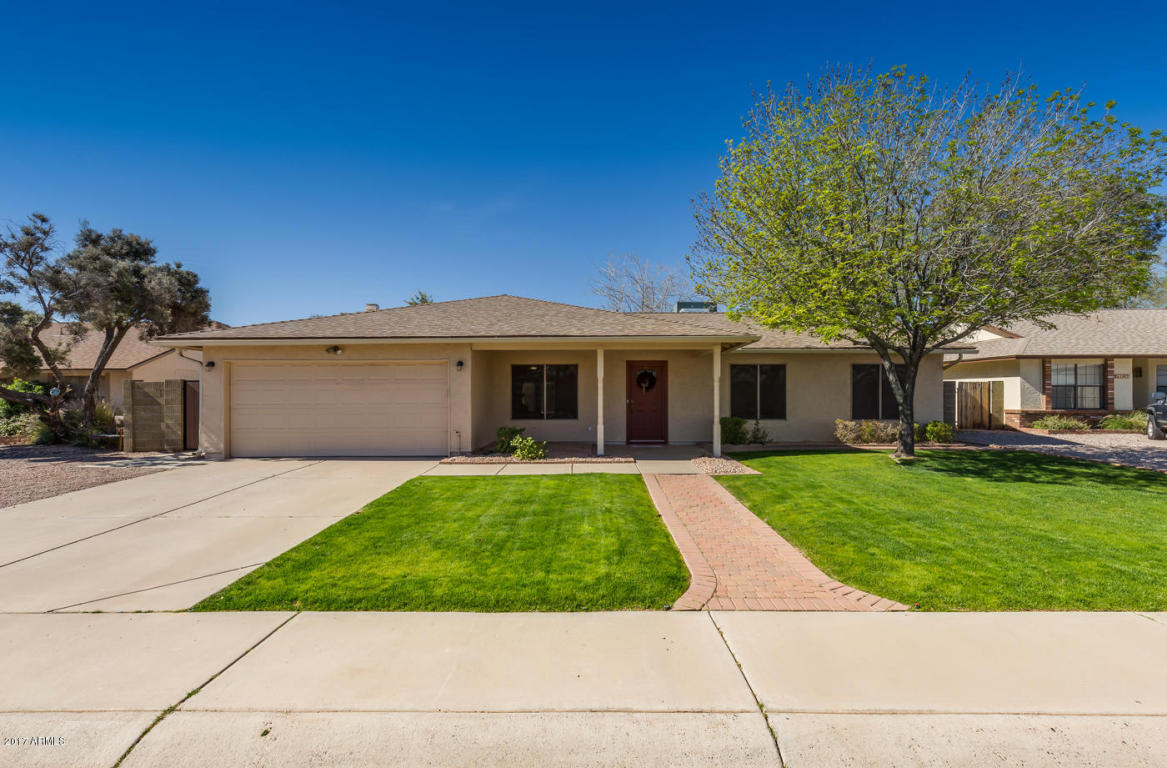 5113 E Bannock St, Phoenix, AZ 85044 photo 1