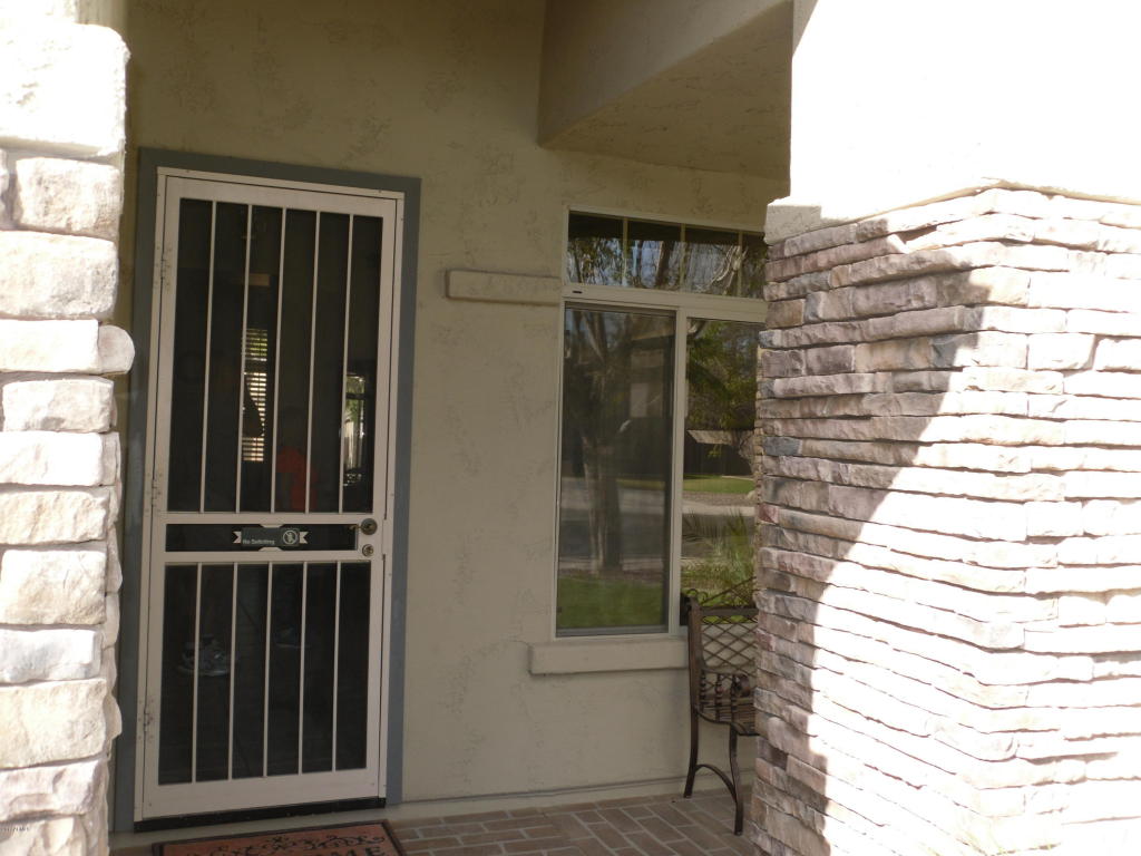 1664 E Washington Ct, Gilbert, AZ 85234 photo 3
