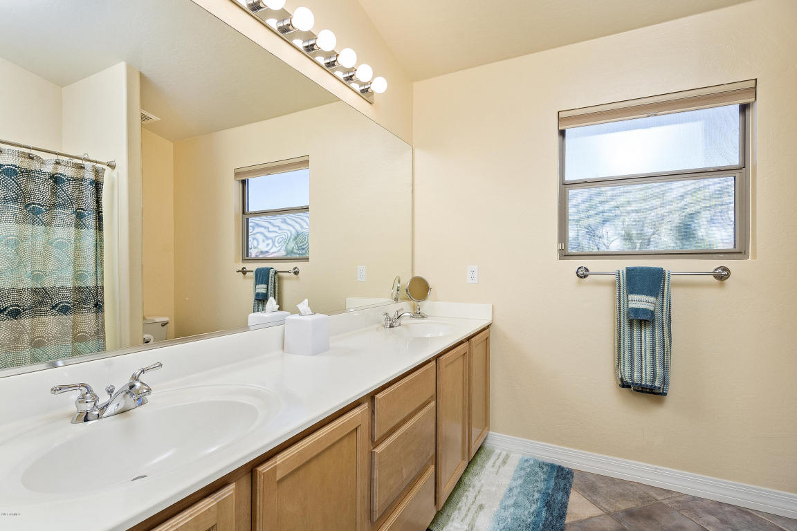 4016 E Lariat Ln, Phoenix, AZ 85050 photo 15
