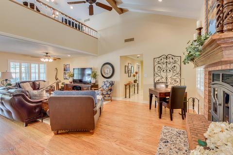 690 Encinas Ave, Gilbert, AZ 85234 photo 11