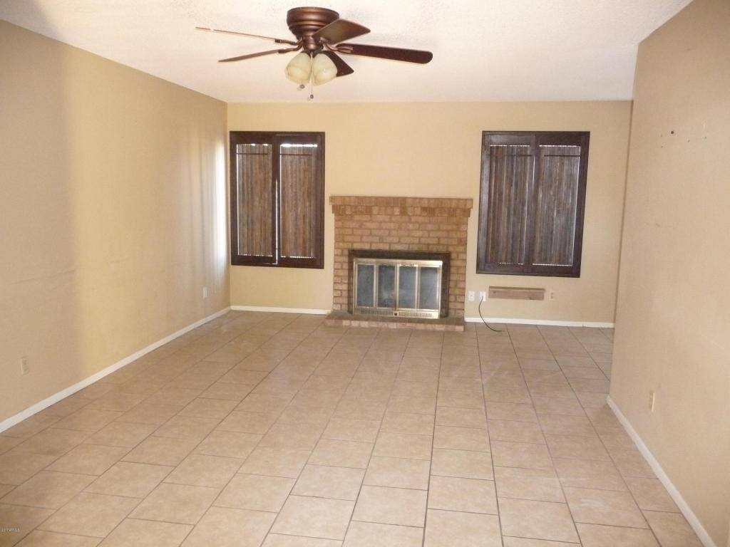 4402 E Saint Catherine Ave, Phoenix, AZ 85042 photo 2