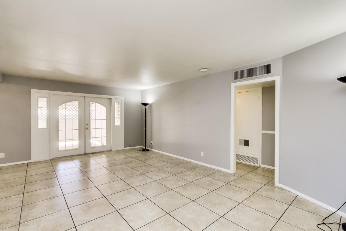 2343 W Weldon Ave, Phoenix, AZ 85015 photo 3