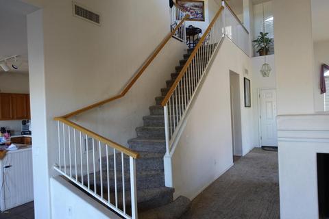 571 S Peppertree Dr, Gilbert, AZ 85296 photo 9