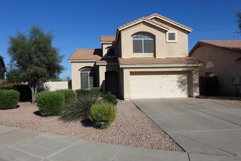 571 S Peppertree Dr, Gilbert, AZ 85296 photo 2