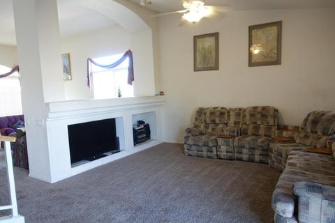 571 S Peppertree Dr, Gilbert, AZ 85296 photo 6