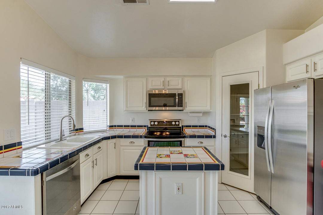 7408 E Lakeview Ave, Mesa, AZ 85209 photo 9