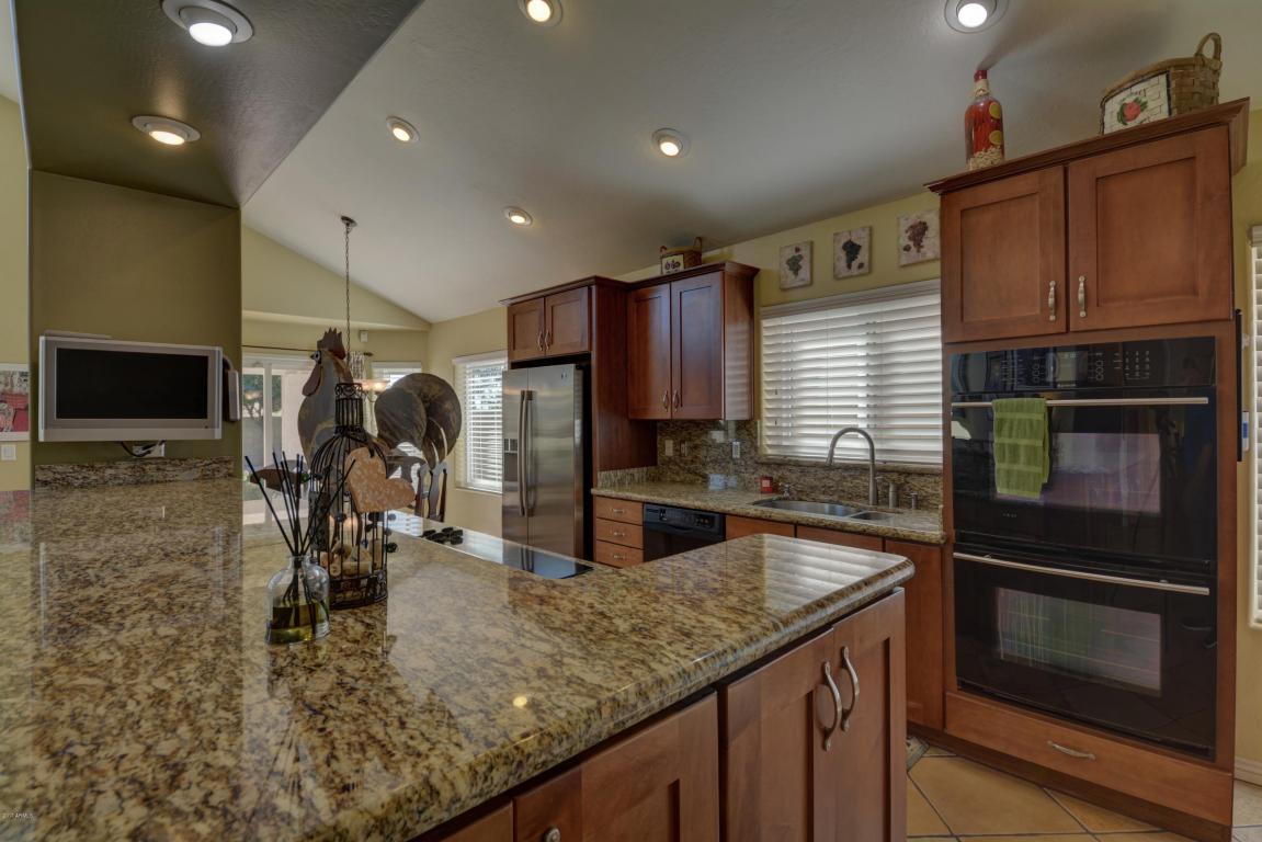 4523 E Michelle Dr, Phoenix, AZ 85032 photo 10
