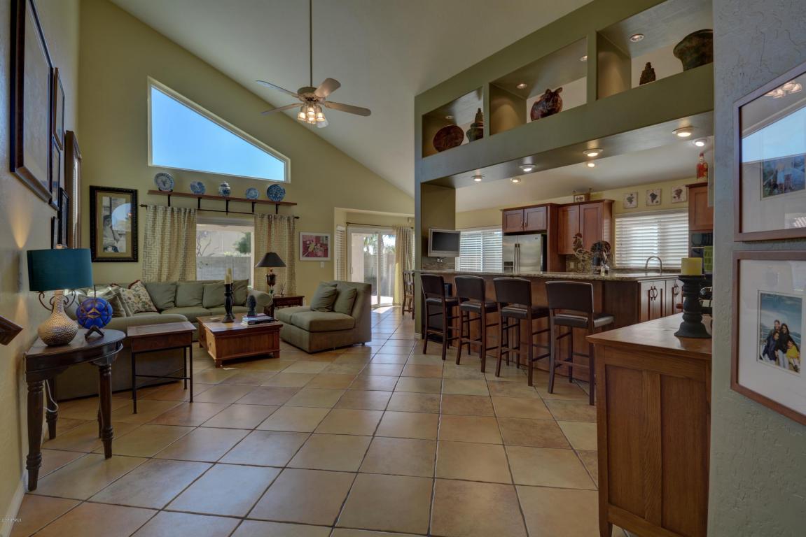 4523 E Michelle Dr, Phoenix, AZ 85032 photo 8