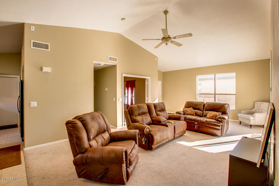 637 E Kyle Dr, Gilbert, AZ 85296 photo 7