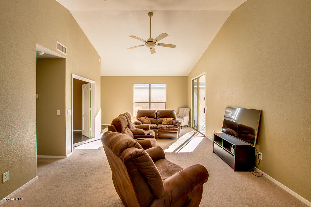 637 E Kyle Dr, Gilbert, AZ 85296 photo 6