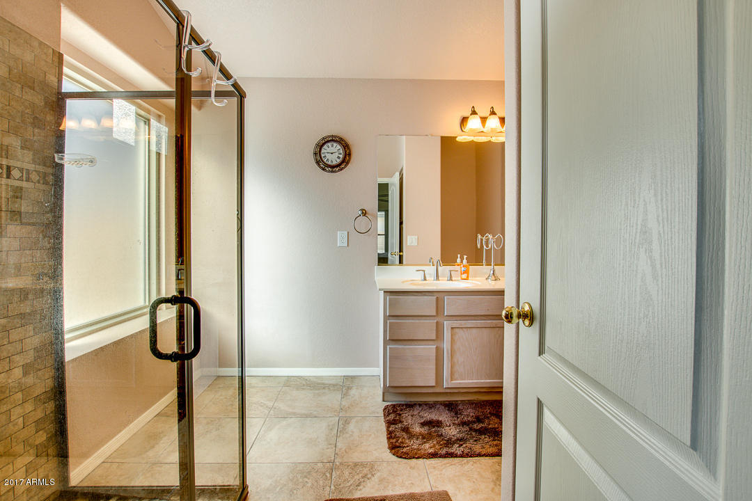 637 E Kyle Dr, Gilbert, AZ 85296 photo 21