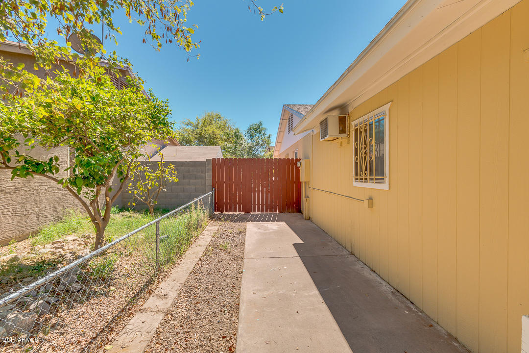 4029 E Hidalgo Ave, Phoenix, AZ 85040 photo 4