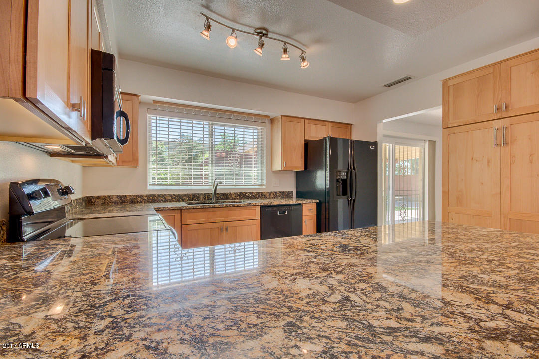 4029 E Hidalgo Ave, Phoenix, AZ 85040 photo 16