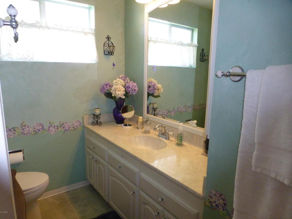 922 E Rovey Ave, Phoenix, AZ 85014 photo 4